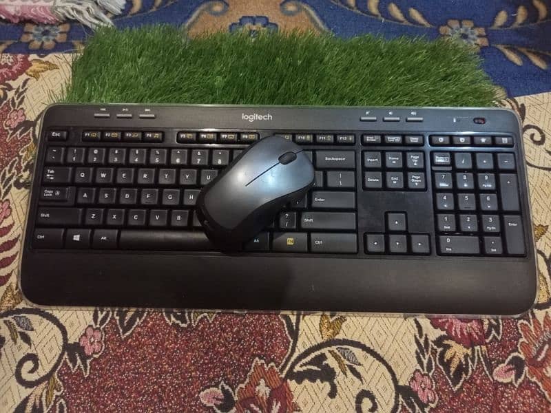 Logitech Wireless Keyboard & Mouse Combo 3