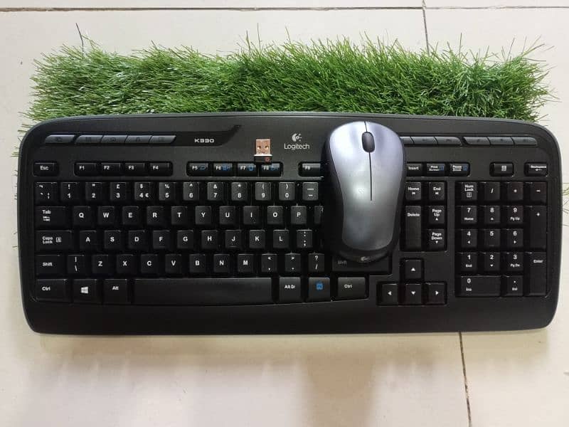 Logitech Wireless Keyboard & Mouse Combo 4