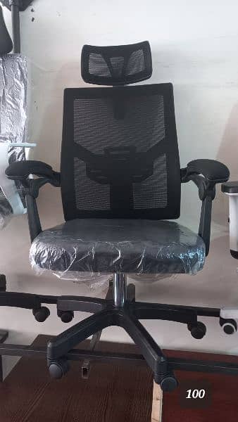 computer chair executive chair visiter chair available in Rawalpindi 6