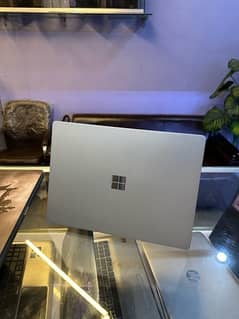 Surface 14 3k Touch/8gb Ram/4hour battery/Read AD first