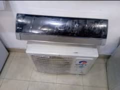 Gree AC and DC inverter 1.5 ton my Wha or call no. 0340/48/55/377