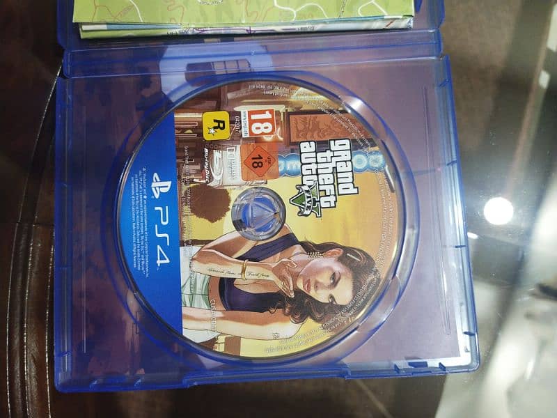 GTA 5 PS4 (USED) 0