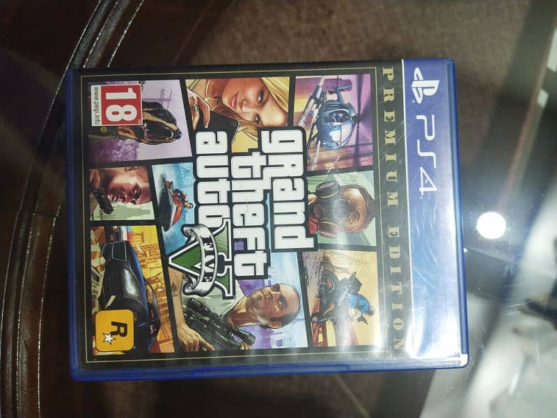 GTA 5 PS4 (USED) 1