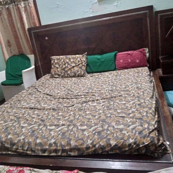 furniture for sell (1x bed with dressing table + 3door almari 2