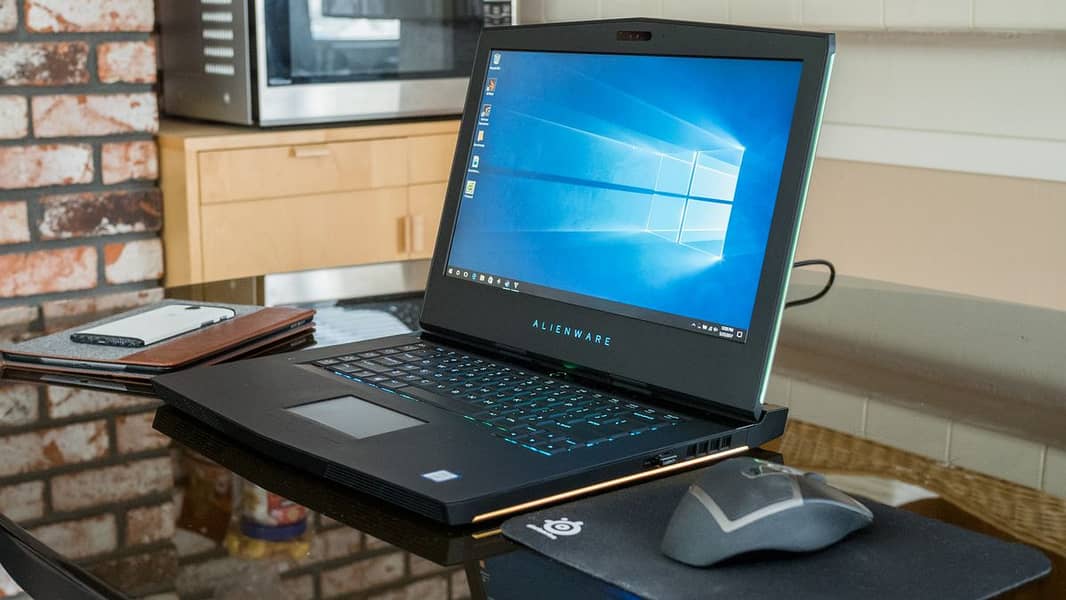 Alienware15R3 Laptop GTX1070-8GB Graphics 2