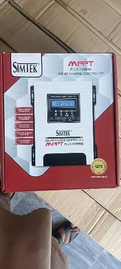 Simtek MPPT Hybrid Solar Controller 70Amp/ 100Amp