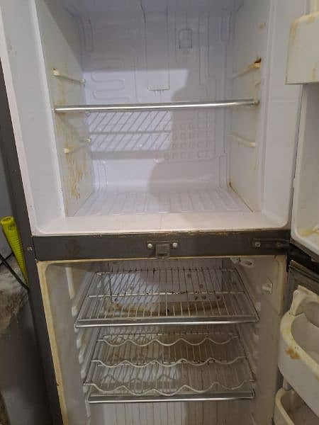 Orient Medium Size Excllent Cooling Fridge for Sale 2