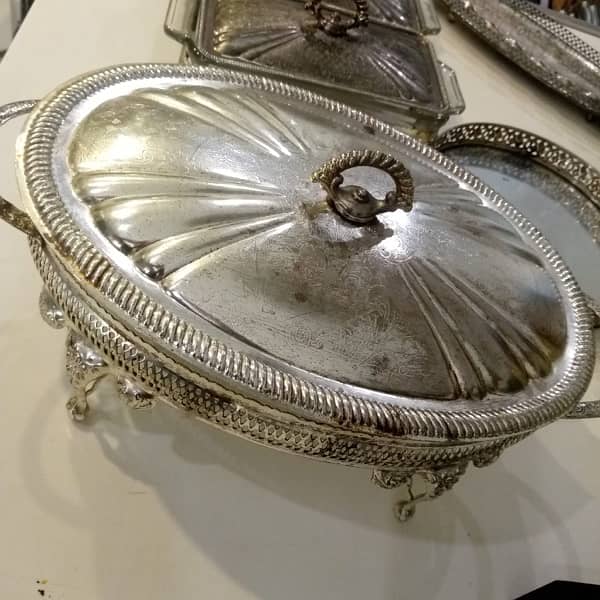 crockery pure queen Anne  dishes 1