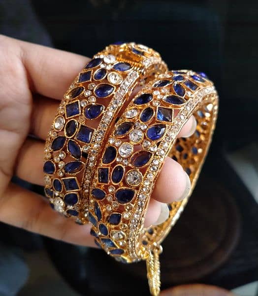 hamare Yaha artificial jewelry monaseb rate pe available hai 7