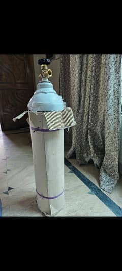 Oxygen Cylinder 20 L with Regulator