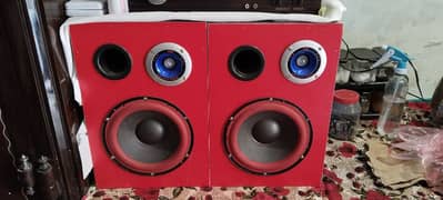 Box with 8 inch Speaker