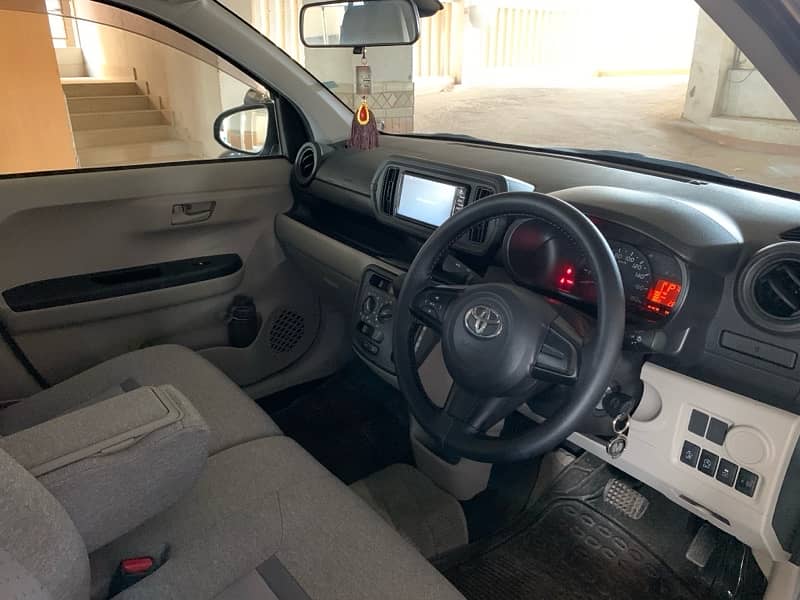 Toyota Passo 2017 XS 4 grade auc report full original 7