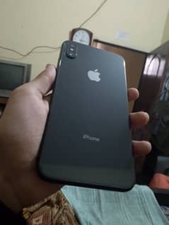 I phone xs max black color mint condition