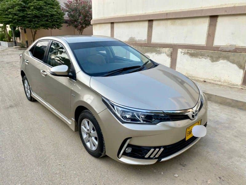 EXCANGE URGENT SALE TOYOTA COROLLA 2018 SPECAL EDITION FAMILY CAR 10