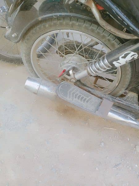 bike OK h used m h Koi kam nh h need h paysoo ki 2