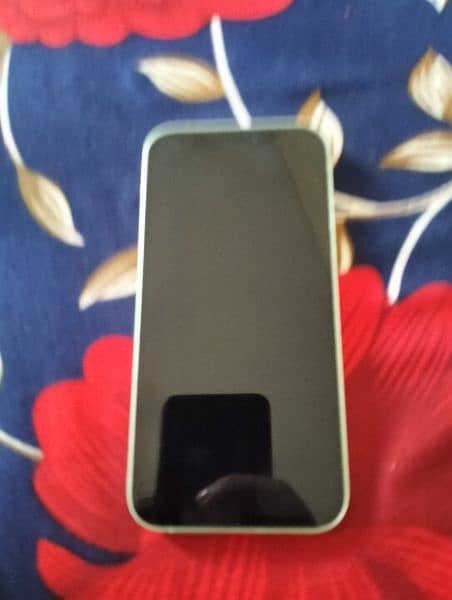 iPhone 12 iCloud lock battery health 100% waterproof 9
