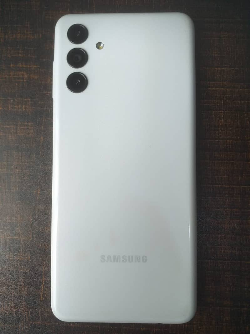 Samsung A04s 128 gb white colour 1
