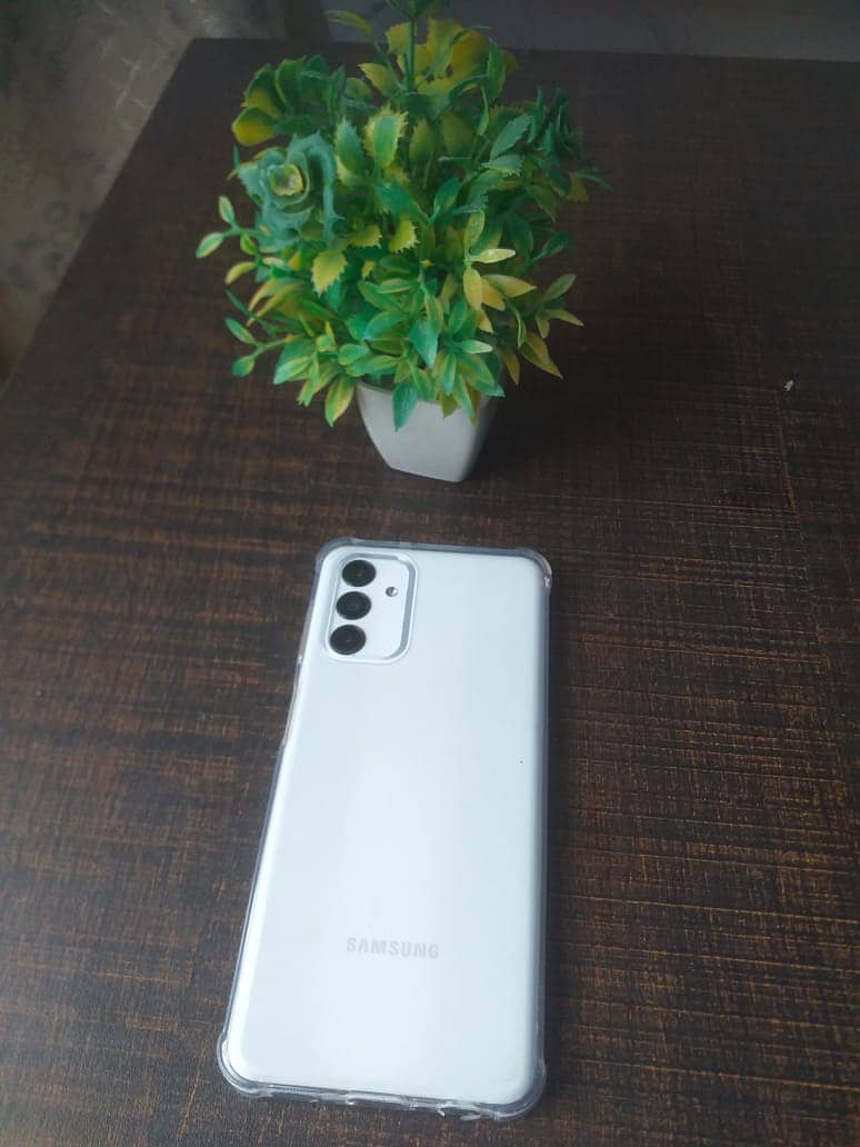Samsung A04s 128 gb white colour 2