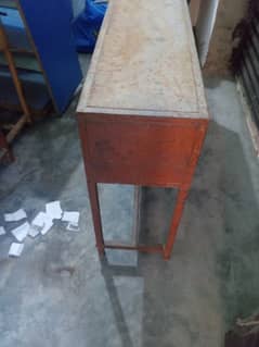 school furniture for the class room