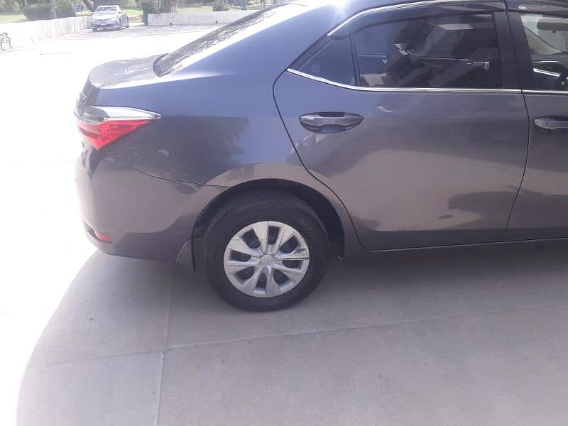 Toyota Corolla GLI 2019 good condition 4