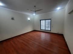 1 Kanal Upper Portion For Rent At Hot Location Near To Park/School/Commercial/MacDonald