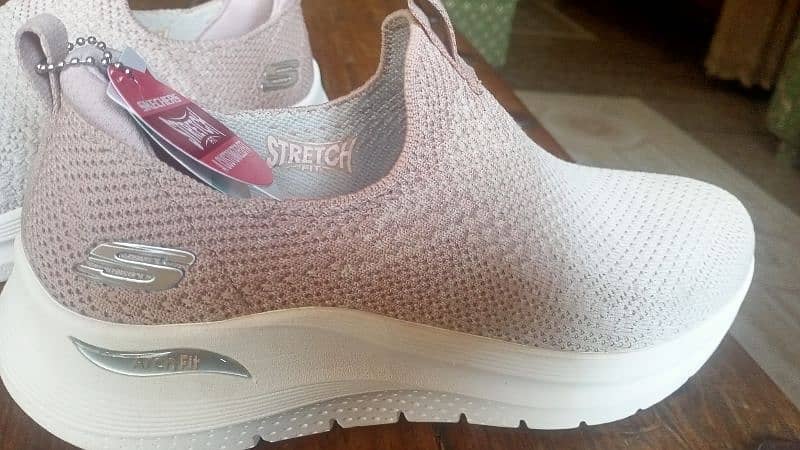 skechers 1