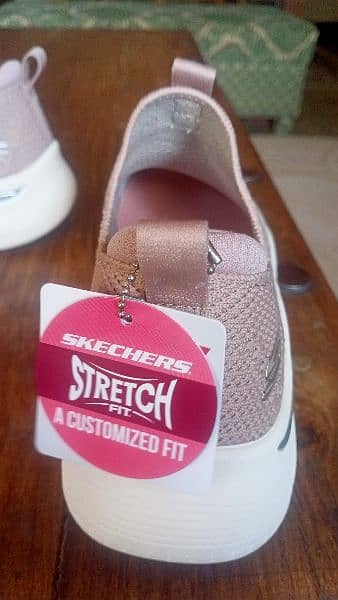 skechers 4