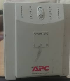 APC Smart-UPS 700VA 230V 0