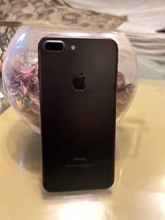 iphone 7 plus (black colour) 128 Gb
