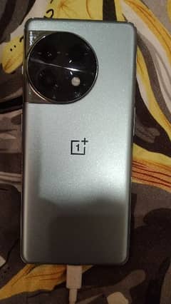 one plus 11R 16/ 256 gb 12 ( extended) Total 28gb. excelent condition