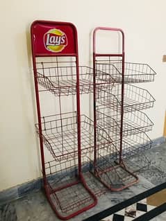 lays stand