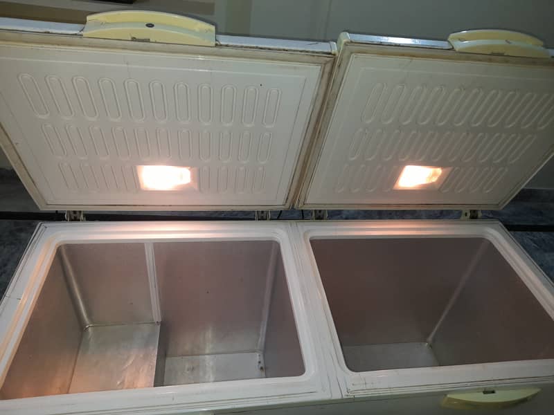 Urgent 4 Sale! Freezer Full size 0