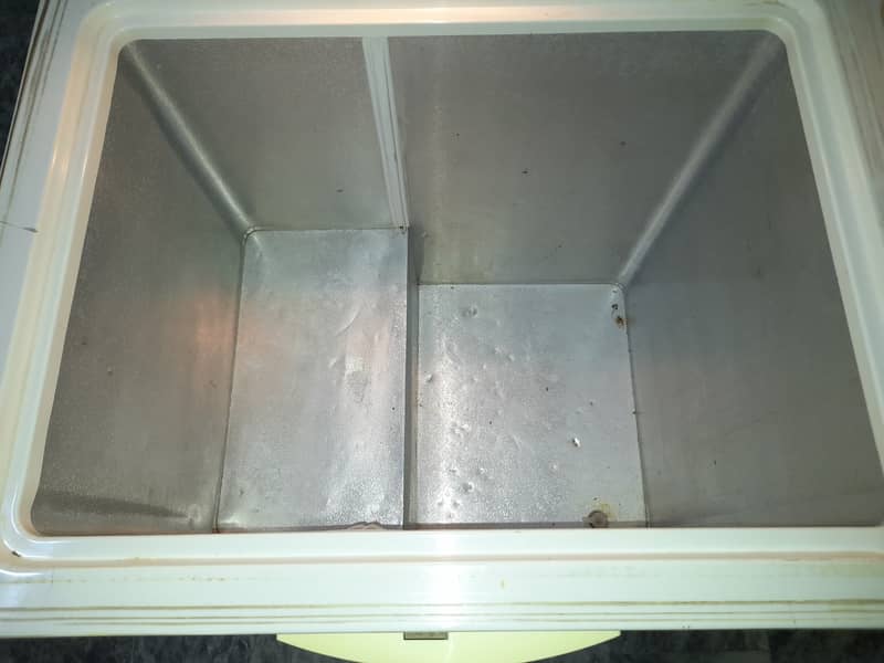 Urgent 4 Sale! Freezer Full size 7