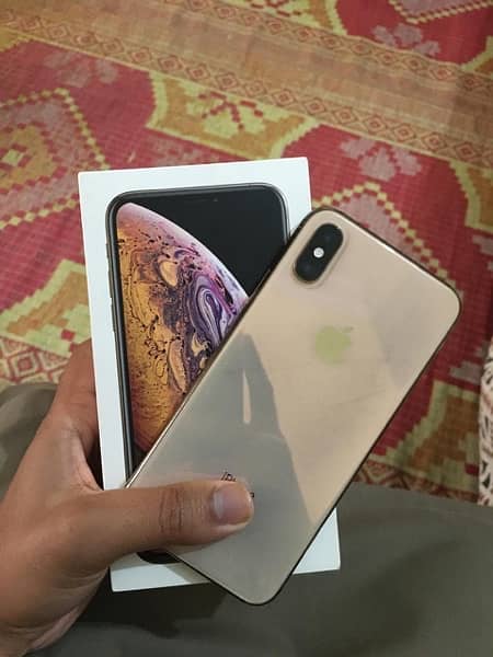 I phone xs 64gb non pta with box 1