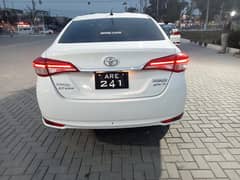 Toyota Yaris 1.5 ATIV x CVT 2021