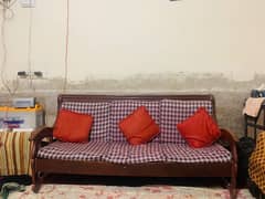 5 Seater sofa set for sell. Good quality old wood material