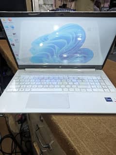 HP 15s Core i7 12th Generation 10/10 Mint Condition Only 2 weeks Used