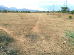 400 sq yds Commercial plot for sale