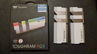 Thoughram RGB 8GB RAM 2x 3600mhz