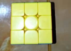 Cube 4 colours
