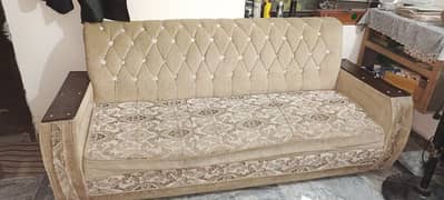 comfort  sofa in good condition must see