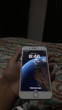 i phone 8 plus  by pass 64 gb black dot on screen