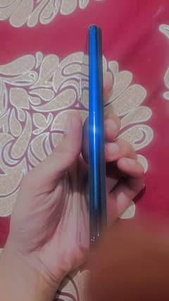 VIVO Y17 . . 8/256 . . 10/10 CONDITION