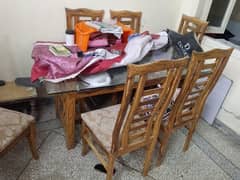 dining table for sell in new condition 0