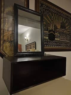 Dressing Console with Mirror