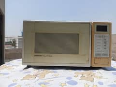 Samsung microwave oven in good condition