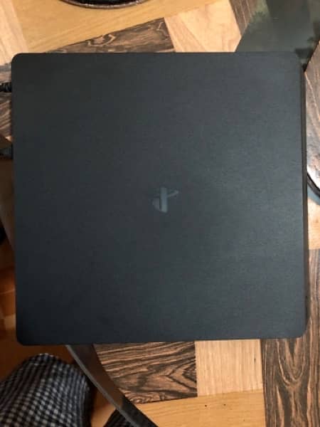 Playstation 4  jailbfeak/  ps4 slim 2