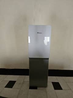 Dawlance Water dispenser with fridge