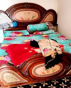 Wooden king bed at 9/10 conditions is for sale