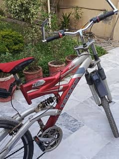 sports cycle bilkul ok smooth cycle,,lush condition PRICE ONLY 20K